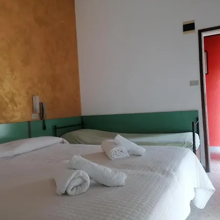 Hotell Nova Dhely Rimini
