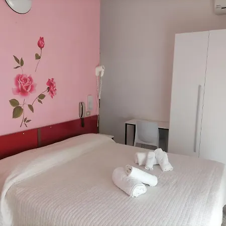 Nova Dhely Hotell Rimini