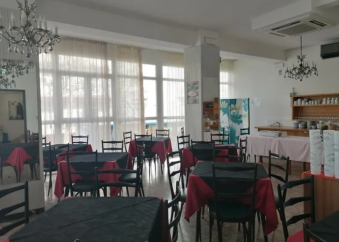 Nova Dhely 3* Rimini