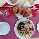 Nova Dhely Римини