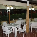 Nova Dhely Отель 3*
