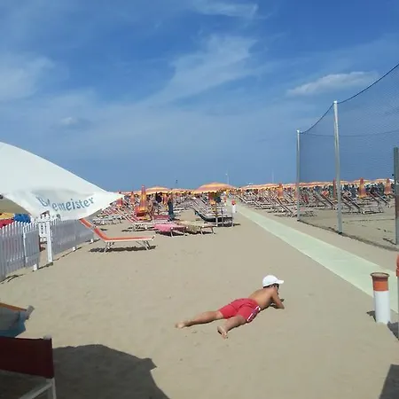 Nova Dhely Szálloda 3*