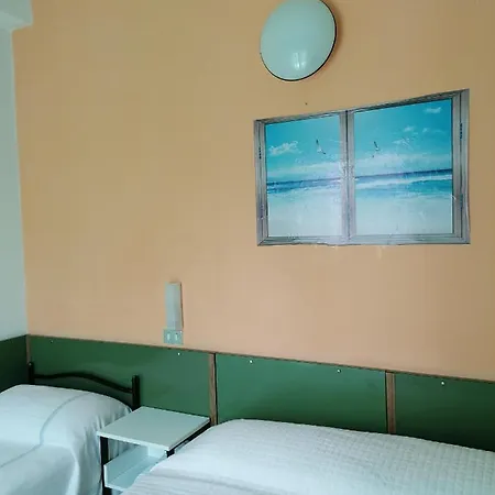 Nova Dhely Szálloda Rimini