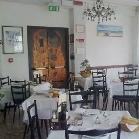 Szálloda Nova Dhely Rimini